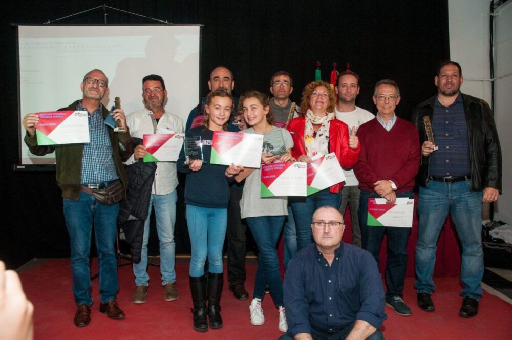 foto de grupo entrega de premios 7º photourban