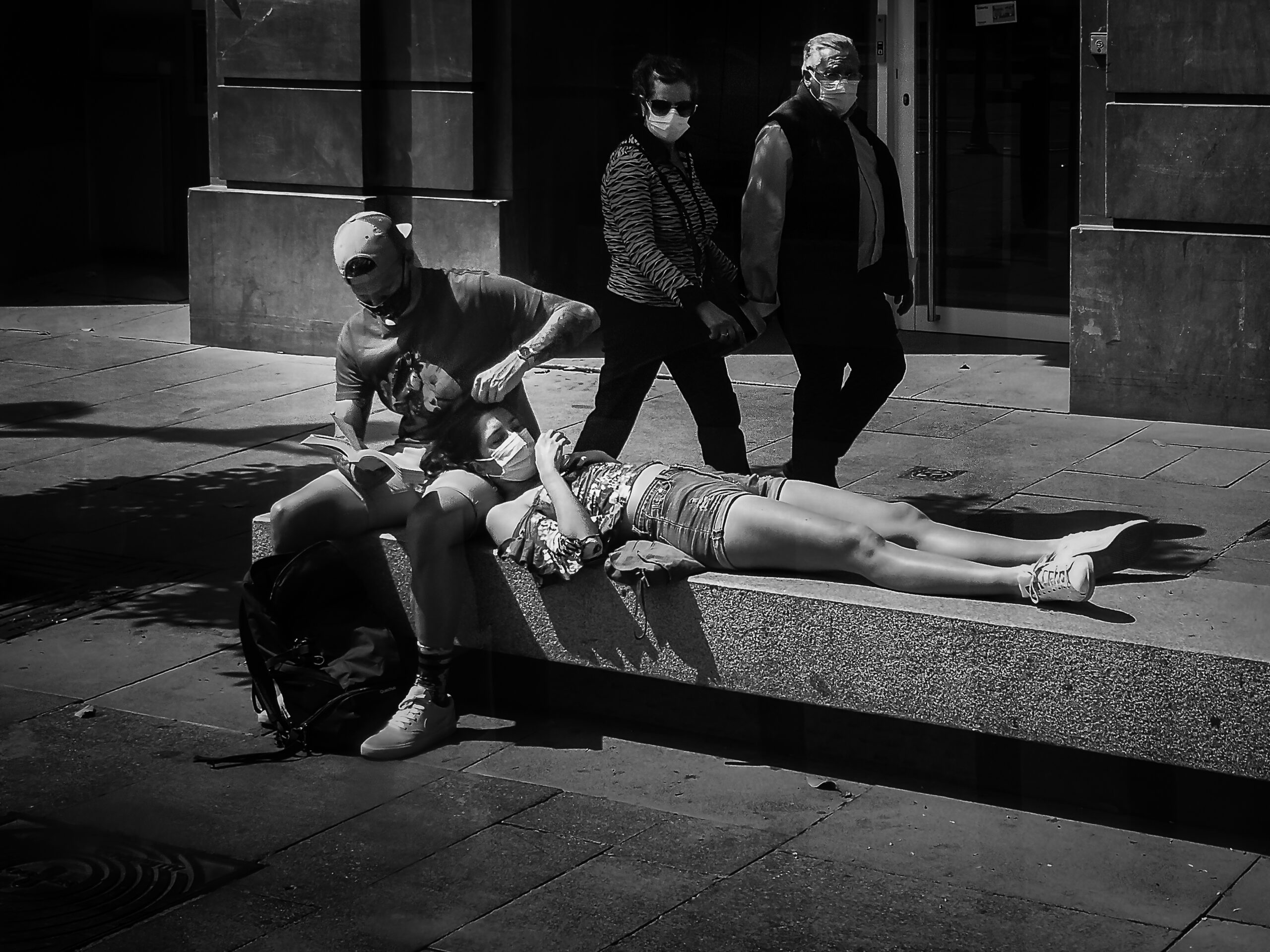 Exposición "Sevilla en tiempos de la pandemia" en el CC Entreparques
