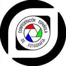 Logotipo de la Confederación española de Fotografía