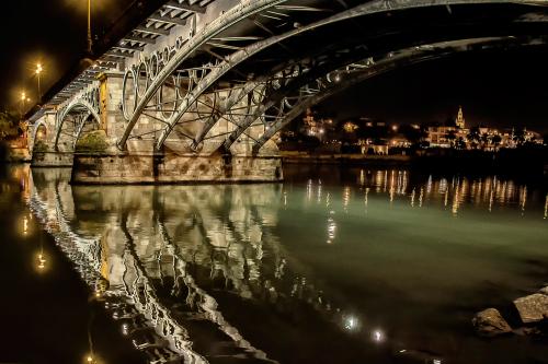Juanma_Mejias-Reflejos_Desde_Triana. Tercer puesto